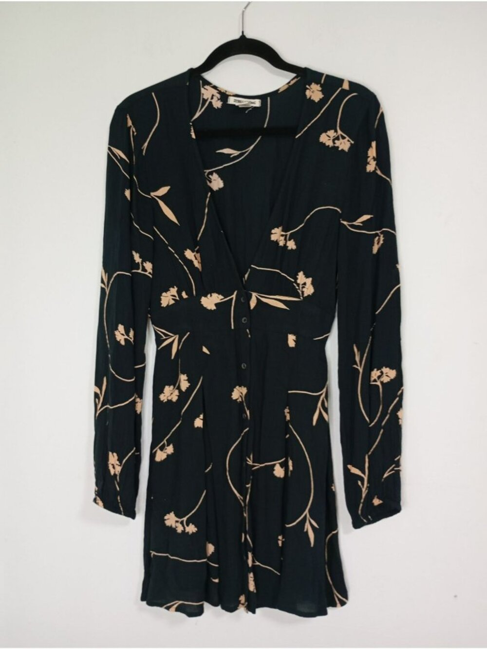Billabong Black Floral Print Long Sleeve Button Front Mini Dress Size M India